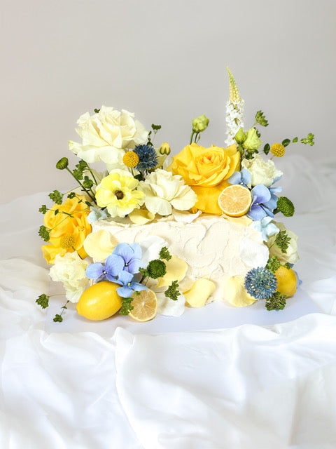 How to Safely Decorate a Cake with Fresh Flowers (And What to Avoid)