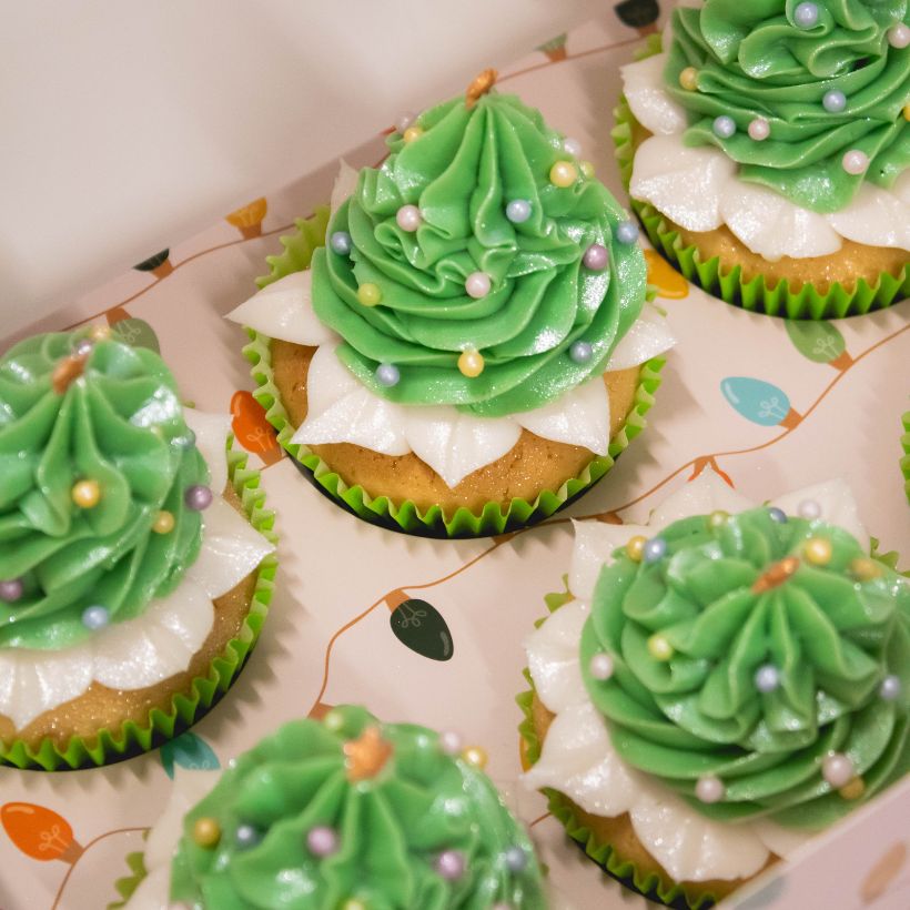 How to Make Christmas Tree Cupcakes