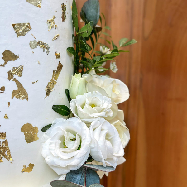 Gold Leaf Guide: What it is and How to Use It Without Ruining It