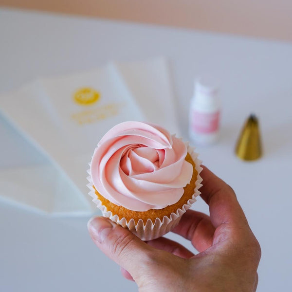 easy-cupcakes-with-the-cake-decorating-company