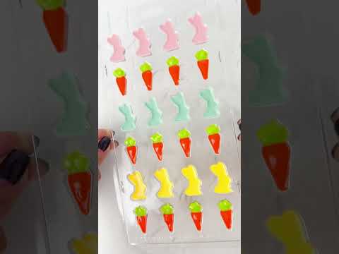 Wilton Rabbit And Carrot 24 Cavity Chocolate Mould