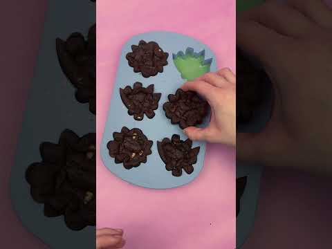 Wilton Floral Silicone Baking Mould