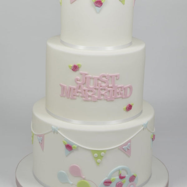 FMM Just Married Curved Words Cutter