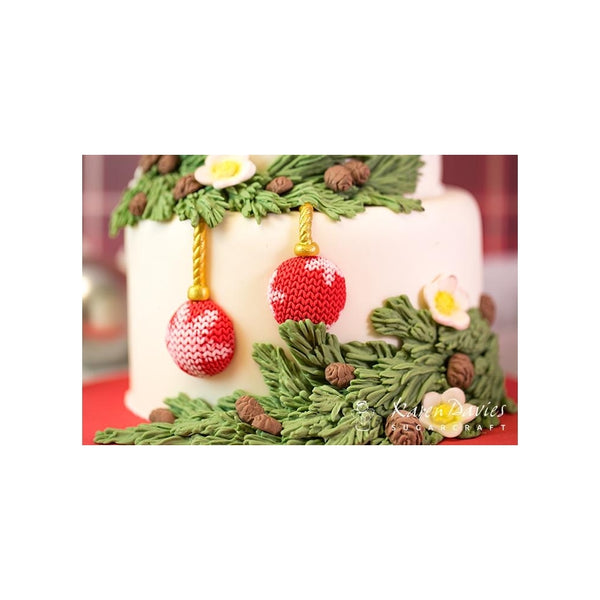 Karen Davies Winter Wreath Mould