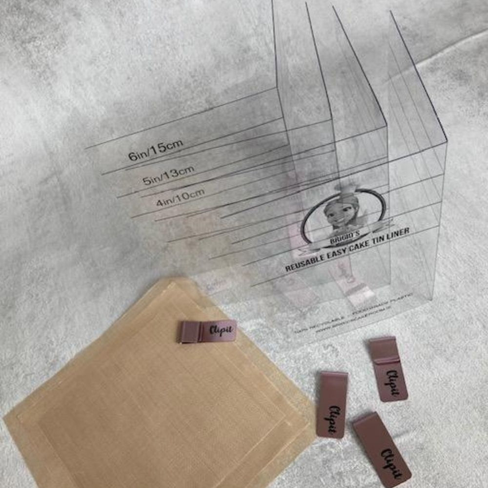 Brigid's Cake Room Square Chocolate Biscuit Cake Tin Liner Kit