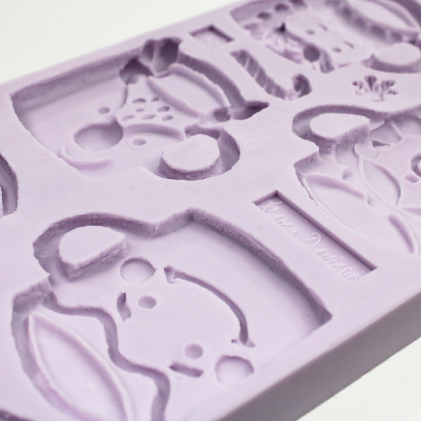 Karen Davies Festive Mugs Mould