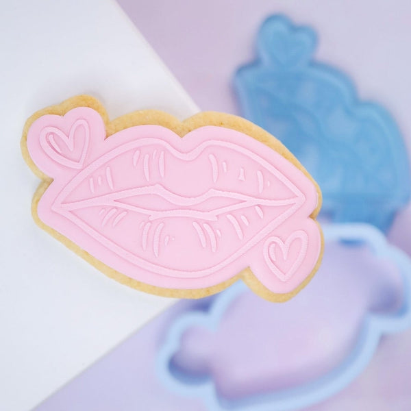 Sweet Stamp Hot Lips - OUTboss Stamp N Cut