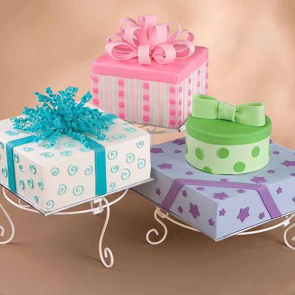 Wilton Cakes and Treats Display Set