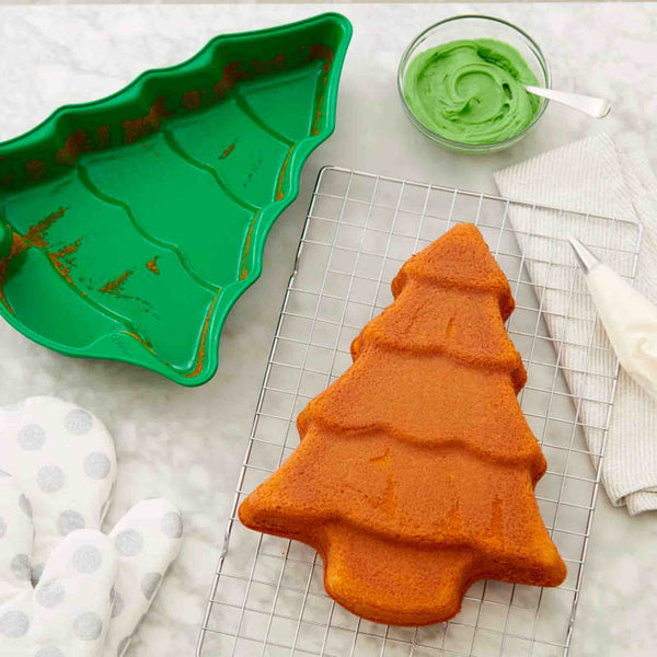 Wilton Non-Stick Christmas Tree Cake Tin