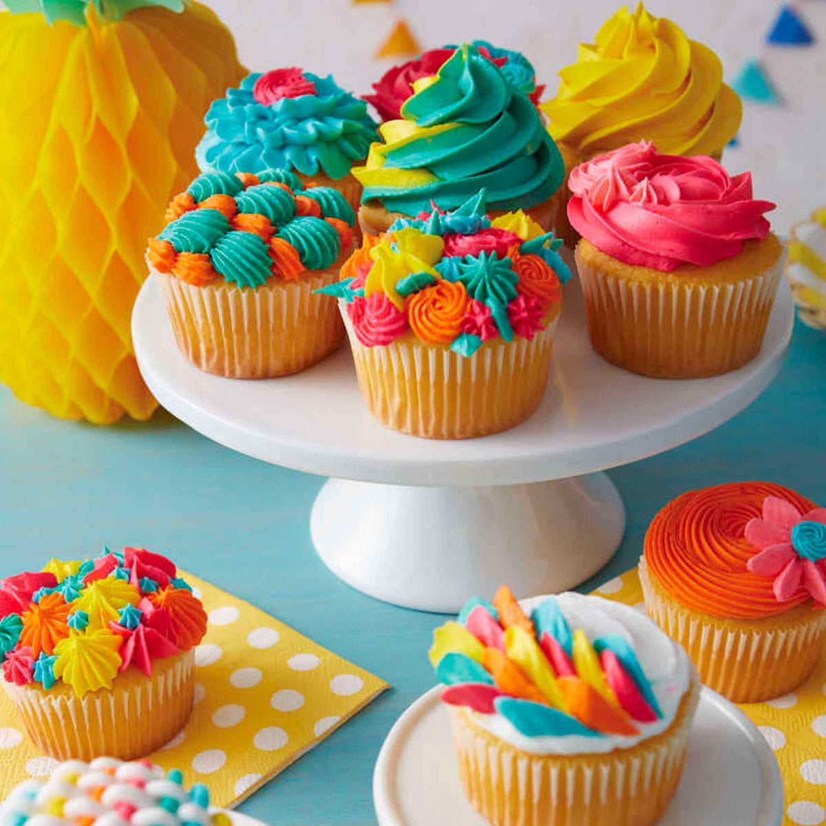 Wilton Cupcake Decorating Set Of 12