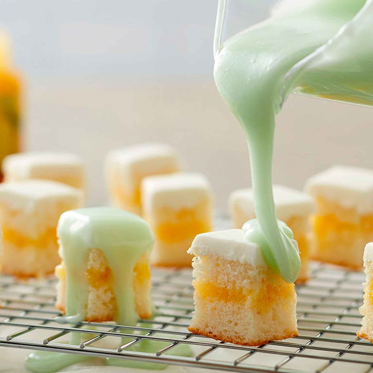 Wilton Bake-N-Coat Set