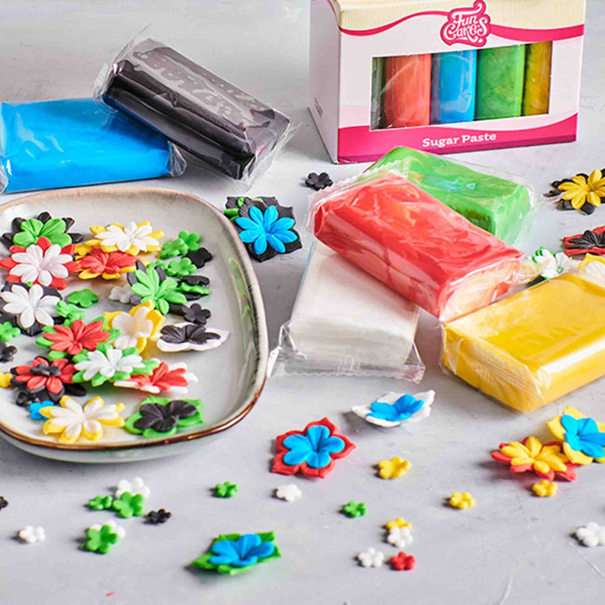 FunCakes LOW DATE - FunCakes Sugar Paste Multipack Primary Colours 5x100g [JUNE 2026]