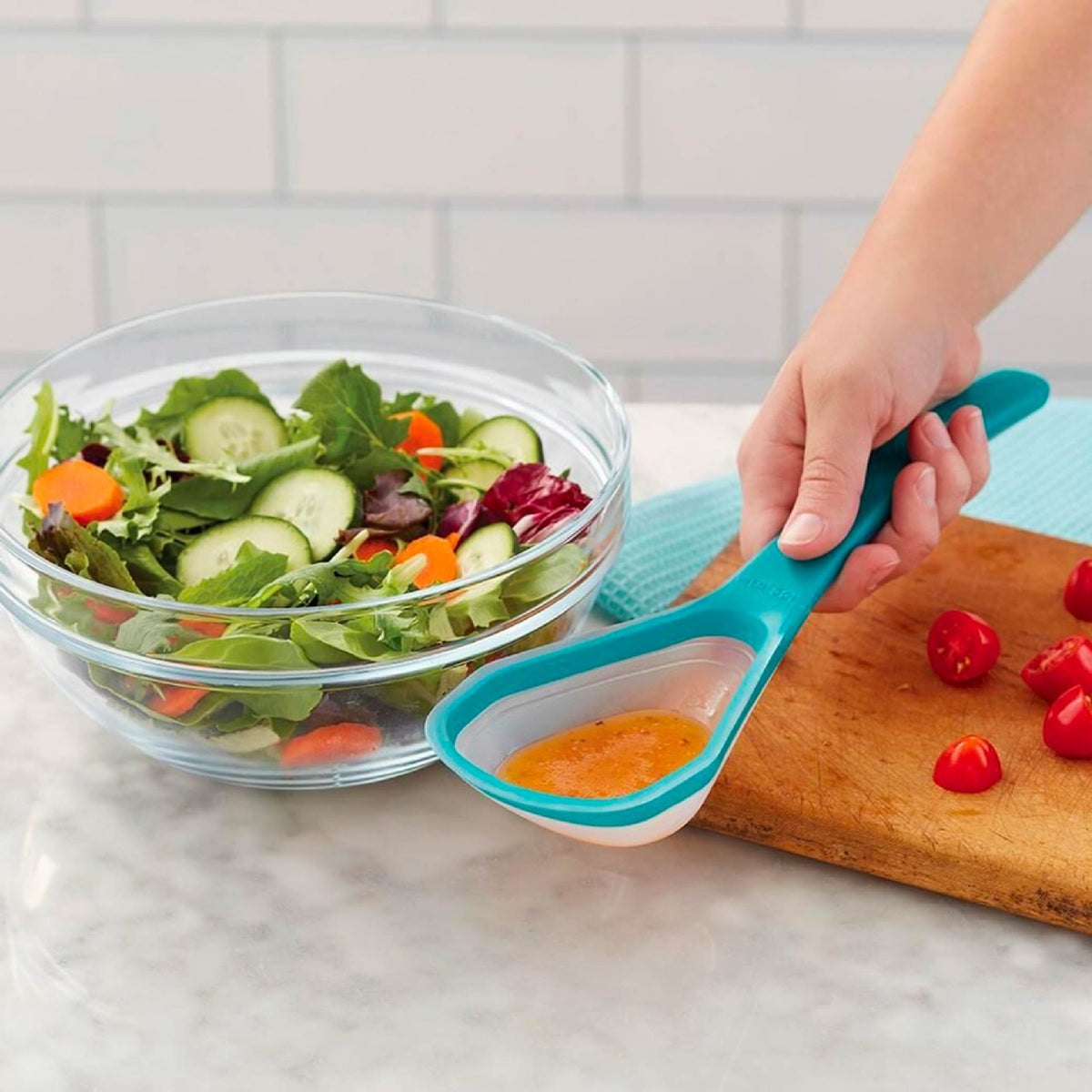 Wilton Mix & Pour Spoon