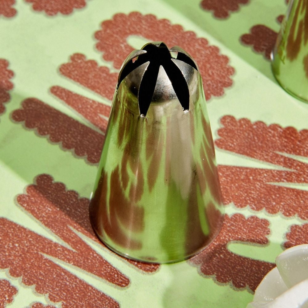 Colour Mill 2D Drop Flower Piping Tip