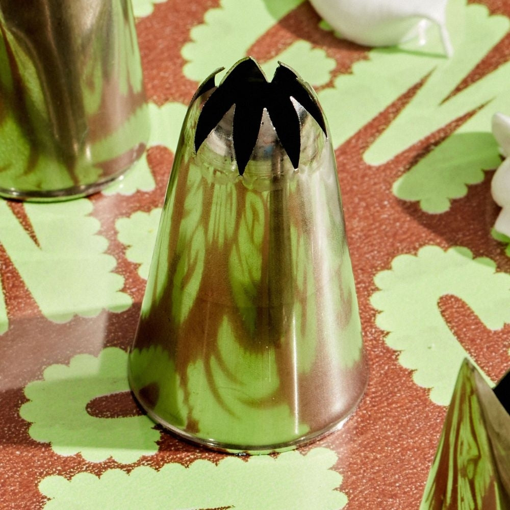 Colour Mill 2G Closed Star Piping Tip