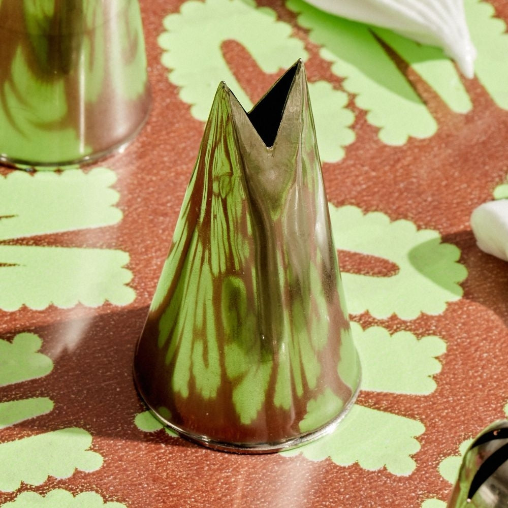 Colour Mill 353 Leaf Piping Tip