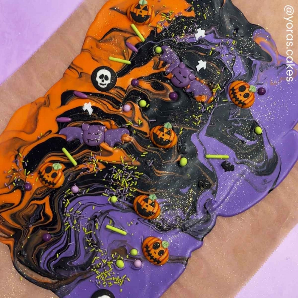 Wilton LOW DATE - Halloween Set Royal Icing Decorations Set Of 12 - Wilton [APRIL 2026]