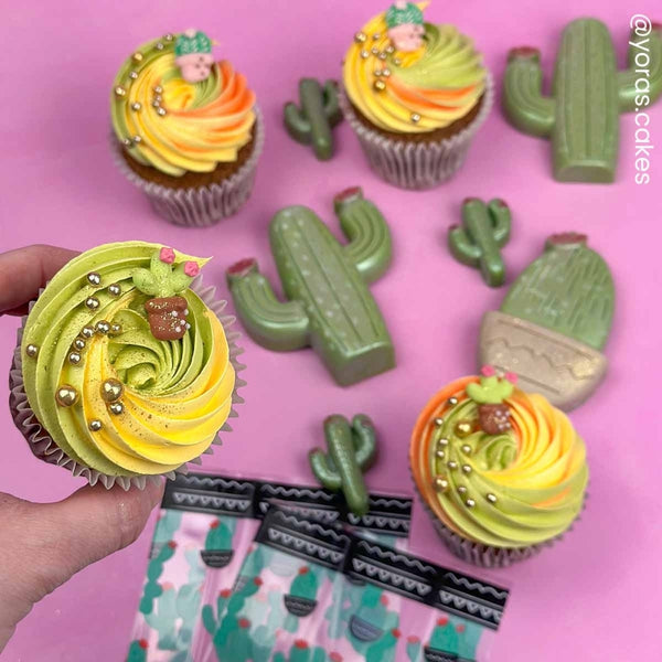 FunCakes Alpaca Sugar Decorations Set Of 8