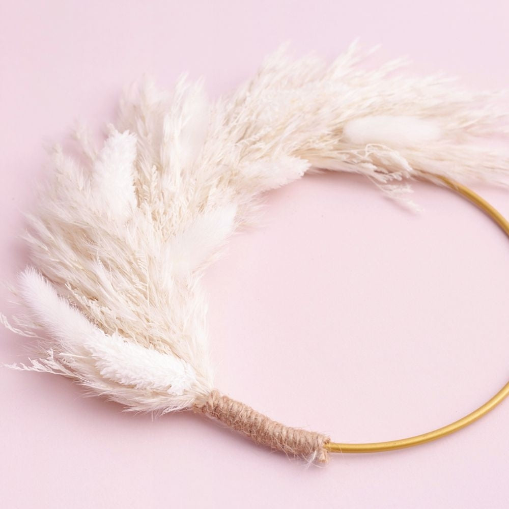 The Baked Studio White Dried Flower Ring 14cm (Without Stem)