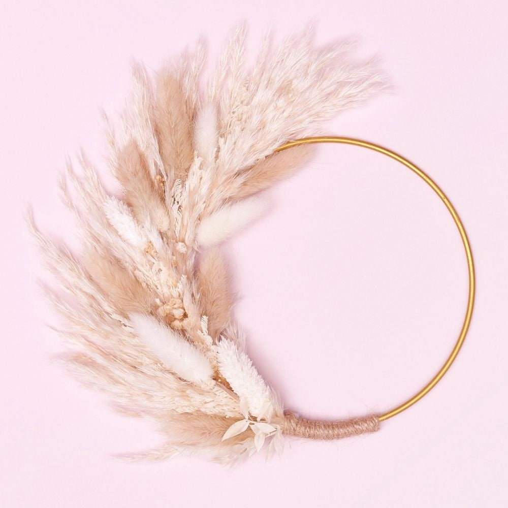 The Baked Studio Natural White Dried Flower Ring 14cm (Without Stem)