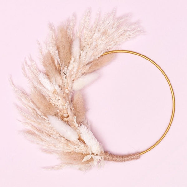 The Baked Studio Natural White Dried Flower Ring 14cm (Without Stem)