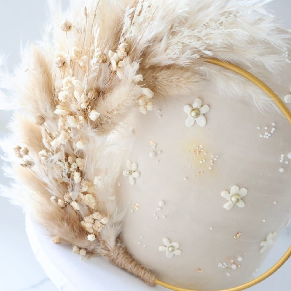 The Baked Studio Natural Gold Dried Flower Ring 14cm (Without Stem)