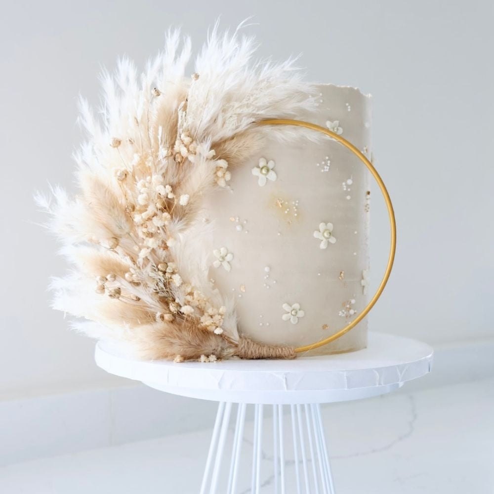 The Baked Studio Natural Gold Dried Flower Ring 14cm (Without Stem)