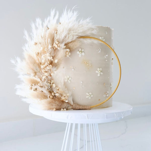 The Baked Studio Natural Gold Dried Flower Ring 14cm (Without Stem)