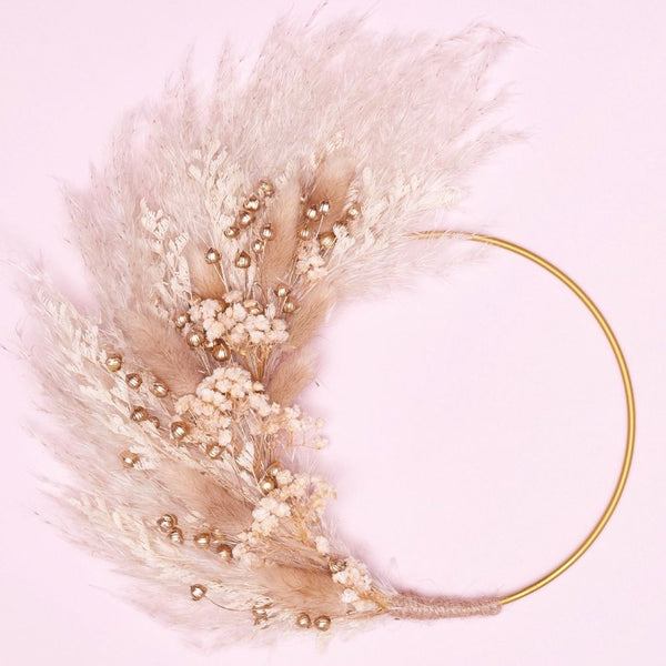 The Baked Studio Natural Gold Dried Flower Ring 14cm (Without Stem)
