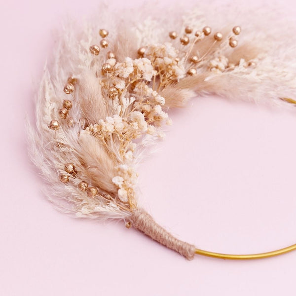 The Baked Studio Natural Gold Dried Flower Ring 14cm (Without Stem)