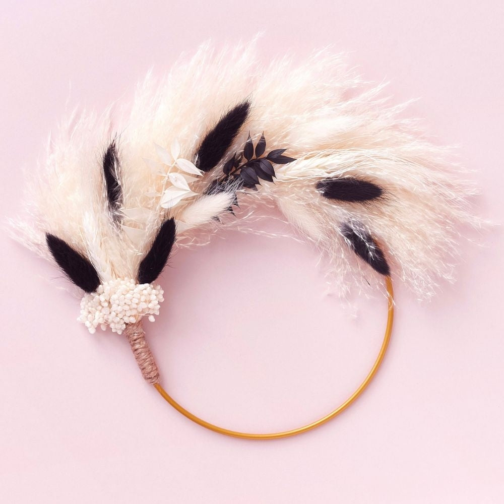 The Baked Studio Black & White Dried Flower Ring 14cm (Without Stem)