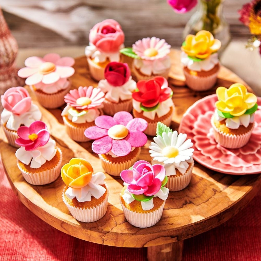 FunCakes Edible Tulip & Leaves Wafer Flowers Pack Of 12