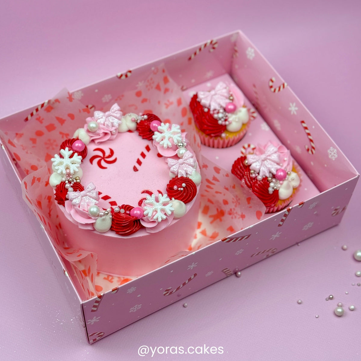 Simply Making Candy Cane Christmas Cake Stencil