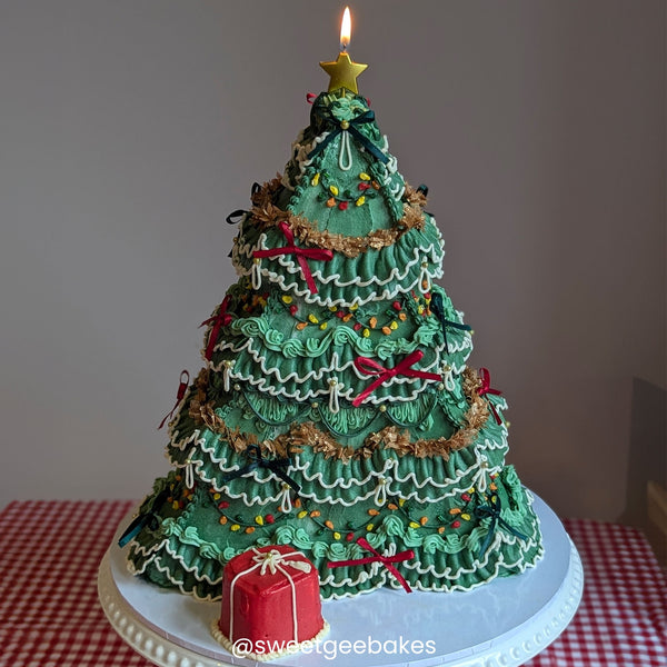 Wilton Non-Stick Christmas Tree Cake Tin
