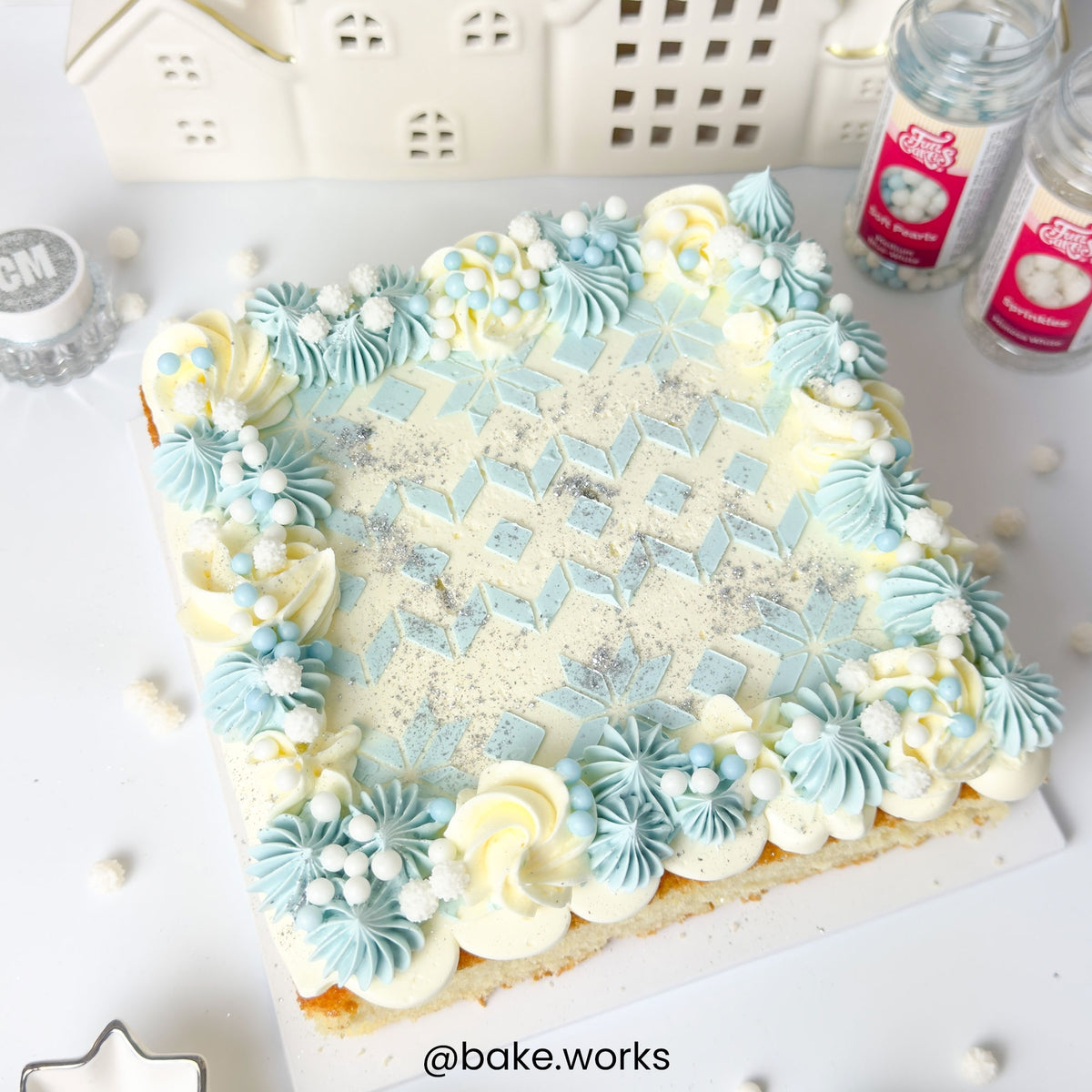 FunCakes Blue/White Medium Soft Pearls 60g