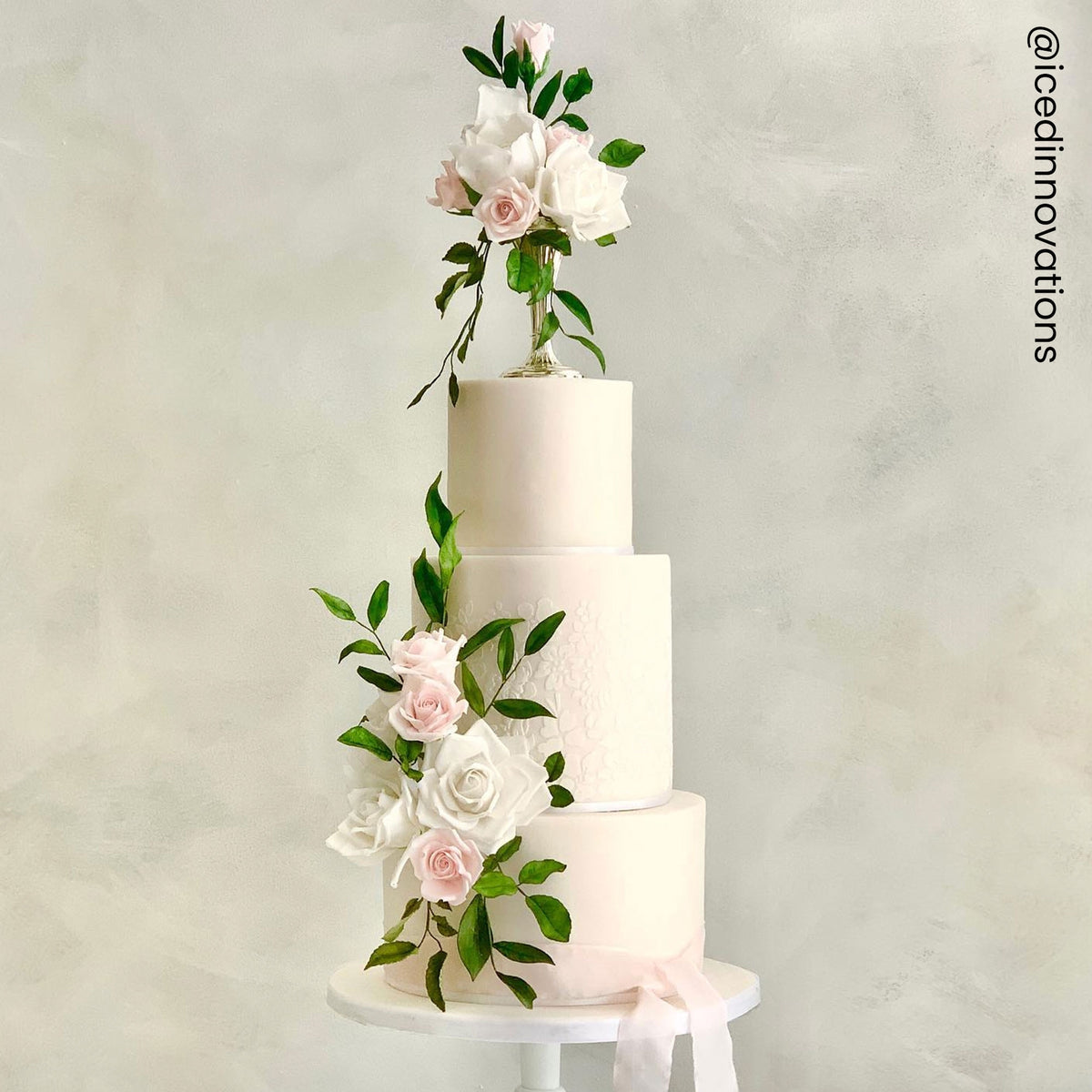 Couture White Couture Sugarpaste