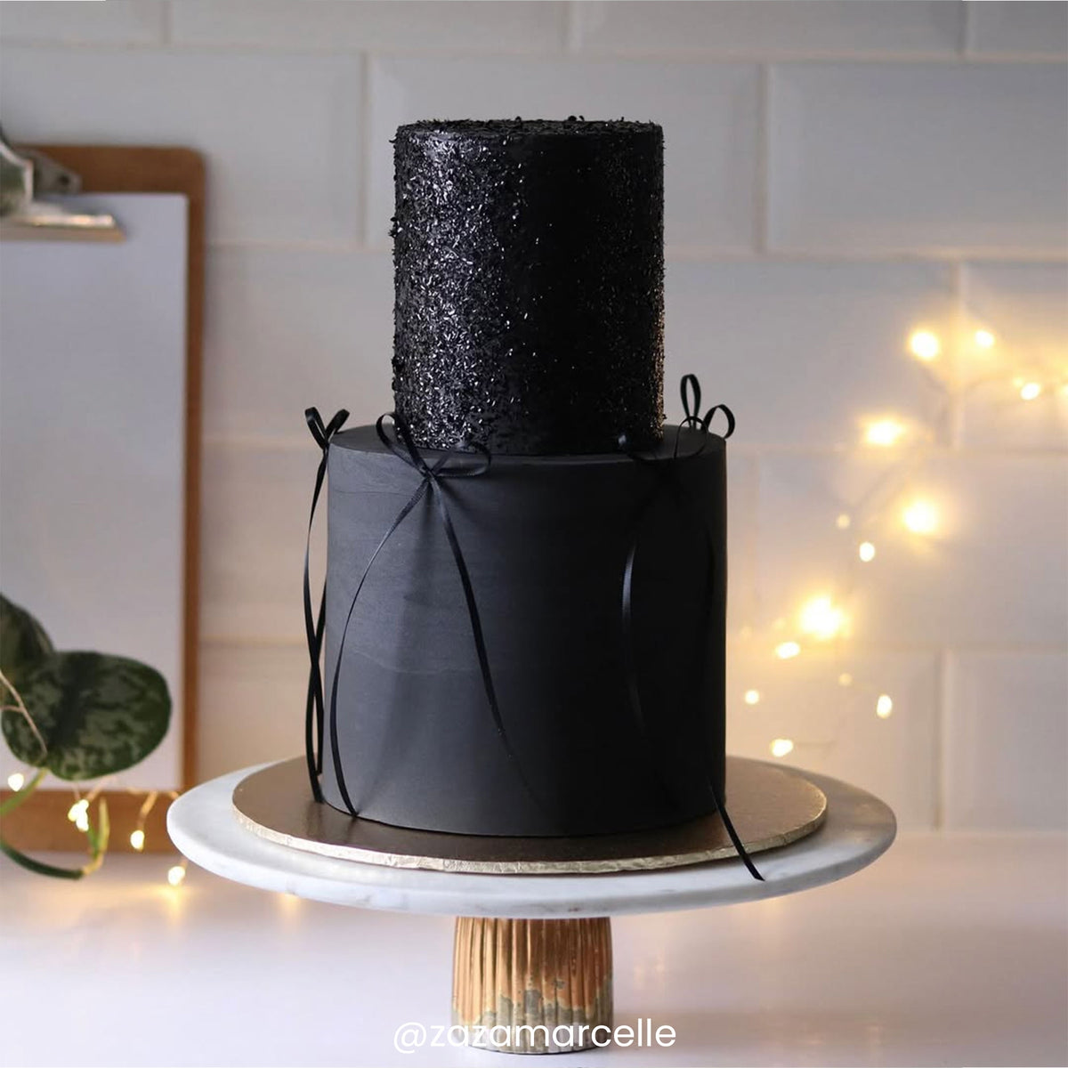 THE SUGAR PASTE Black Sugarpaste
