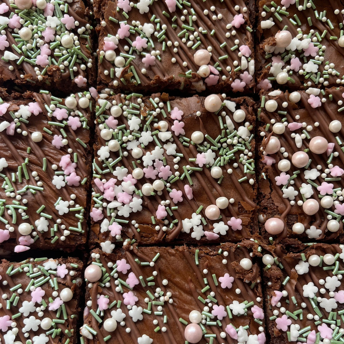 Purple Cupcakes Falling Blossoms Shimmer Sprinkle Mix (V) 90g