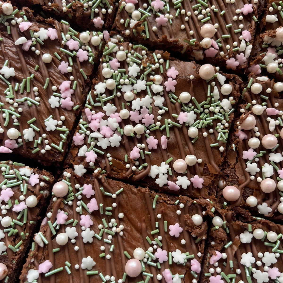 Purple Cupcakes Falling Blossoms Shimmer Sprinkle Mix (V) 90g