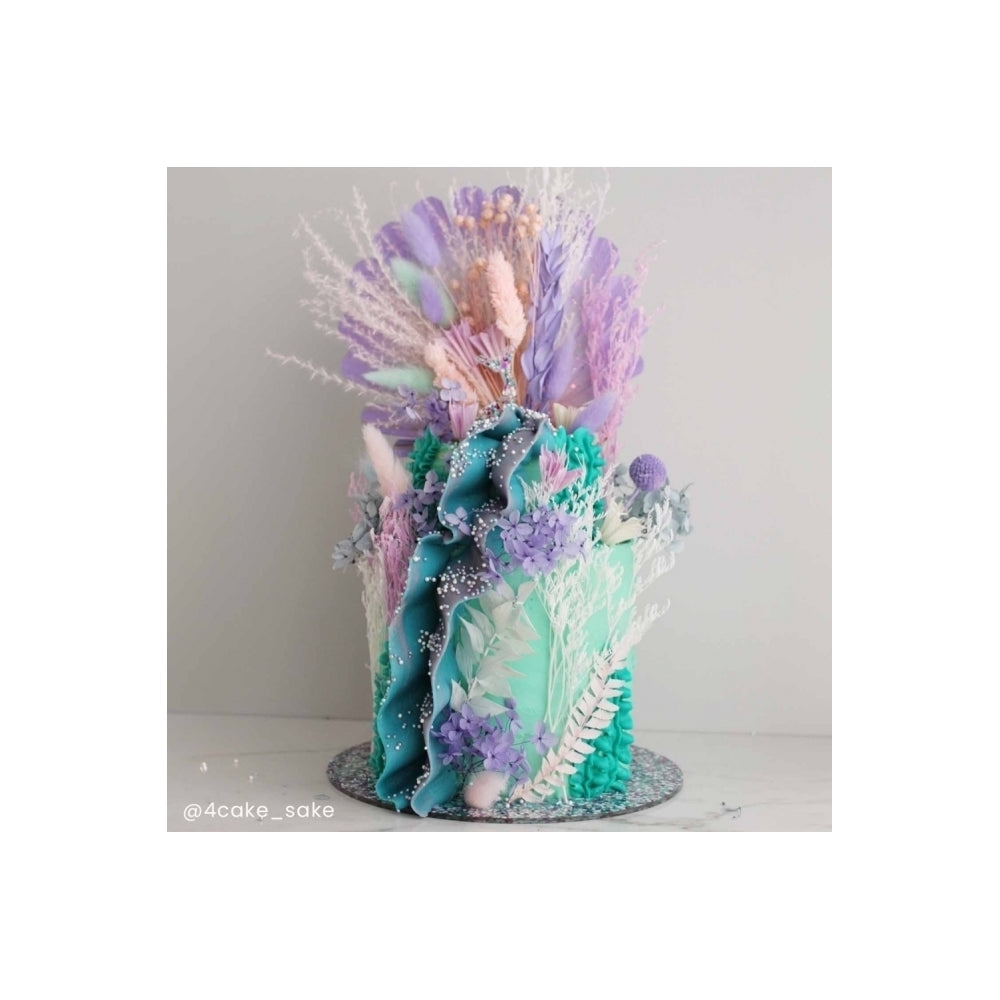 The Baked Studio Mermaid Shell Palm Bouquet