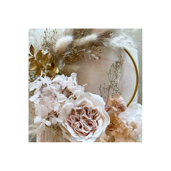 The Baked Studio Peachy Pinks, White & Gold Deluxe Mixed Dried Flower Box