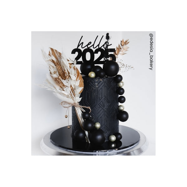 The Baked Studio Black, White & Gold Deluxe Mixed Dried Flower Box