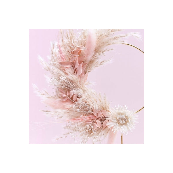 The Baked Studio Pink & White Dried Flower Ring 10cm (With Stem)