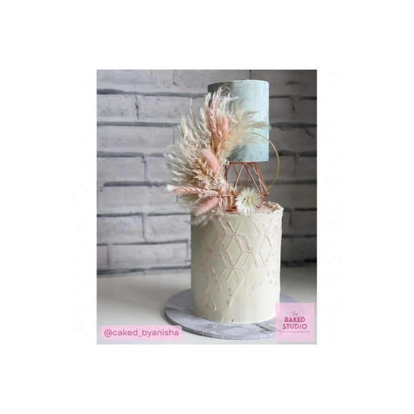 The Baked Studio Pink & White Dried Flower Ring 10cm (With Stem)