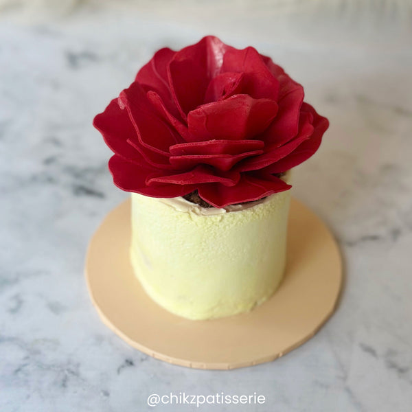 FunCakes Red Large Rose Pastella Deluxe Wafer Flower