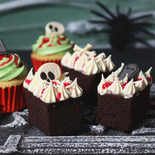 PME Grisly Graveyard Halloween Cupcake Decorating Kit