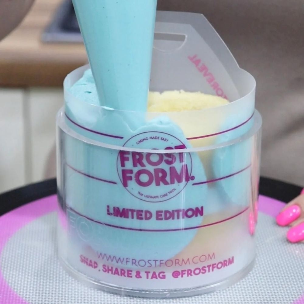 Frost Form™️ Round Bento Cake Kit