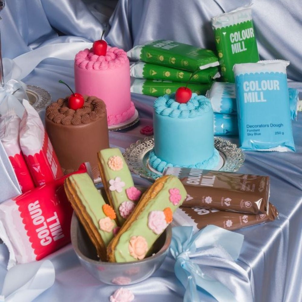 Colour Mill Sky Blue Decorators Dough Fondant