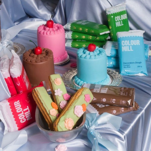 Colour Mill Sky Blue Decorators Dough Fondant