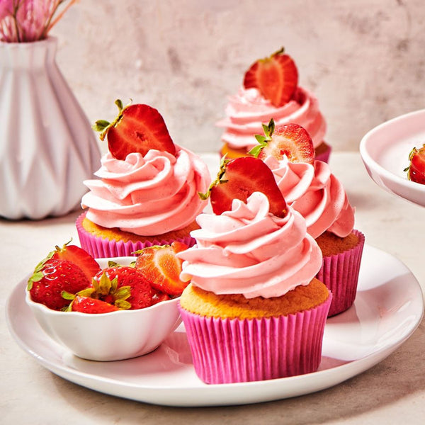 FunCakes Enchanted Cream Strawberry Mix